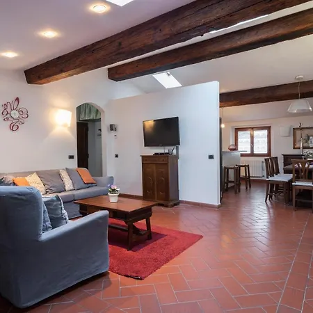 Apartment Toscanella 3 Bedrooms By Mmega *